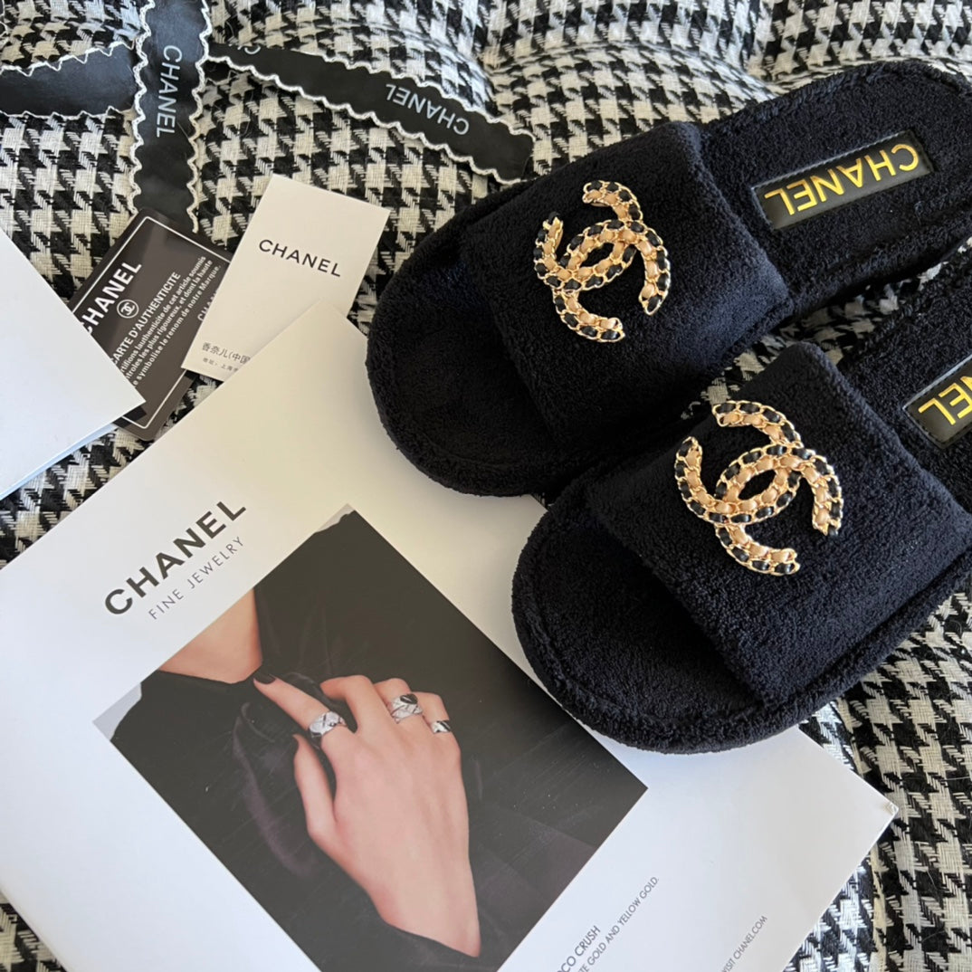 14C159ZDE Stylish Slippers