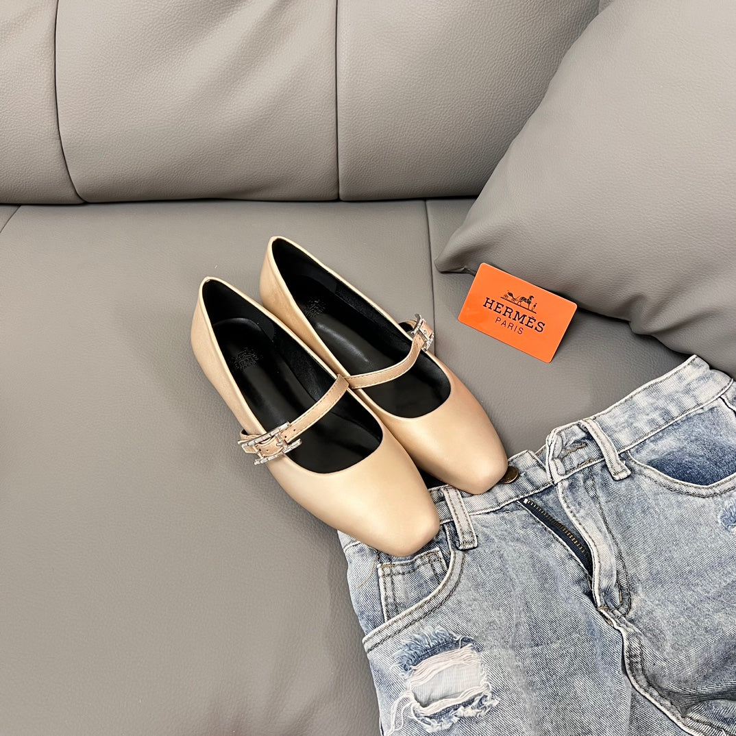 1JE1ZDE Stylish leather  boots