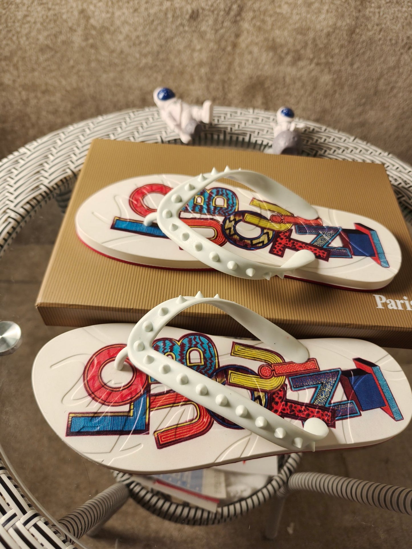 J4A12ZDE Stylish Slippers