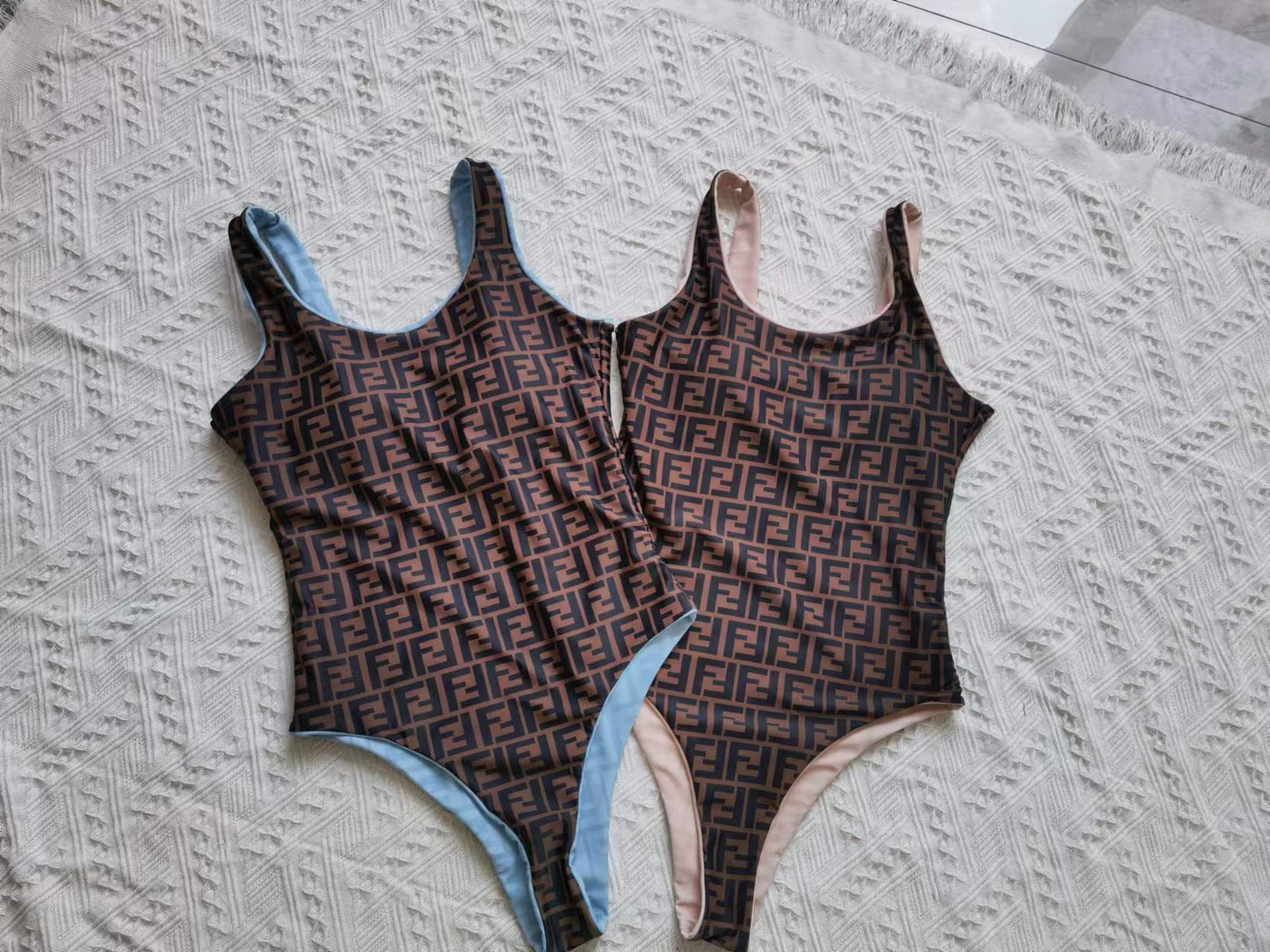 14F159YDE Stylish Bikini swimsuit