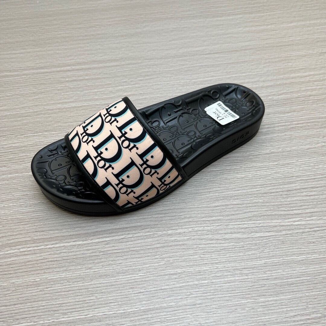 5LD214ZDE Stylish Slippers