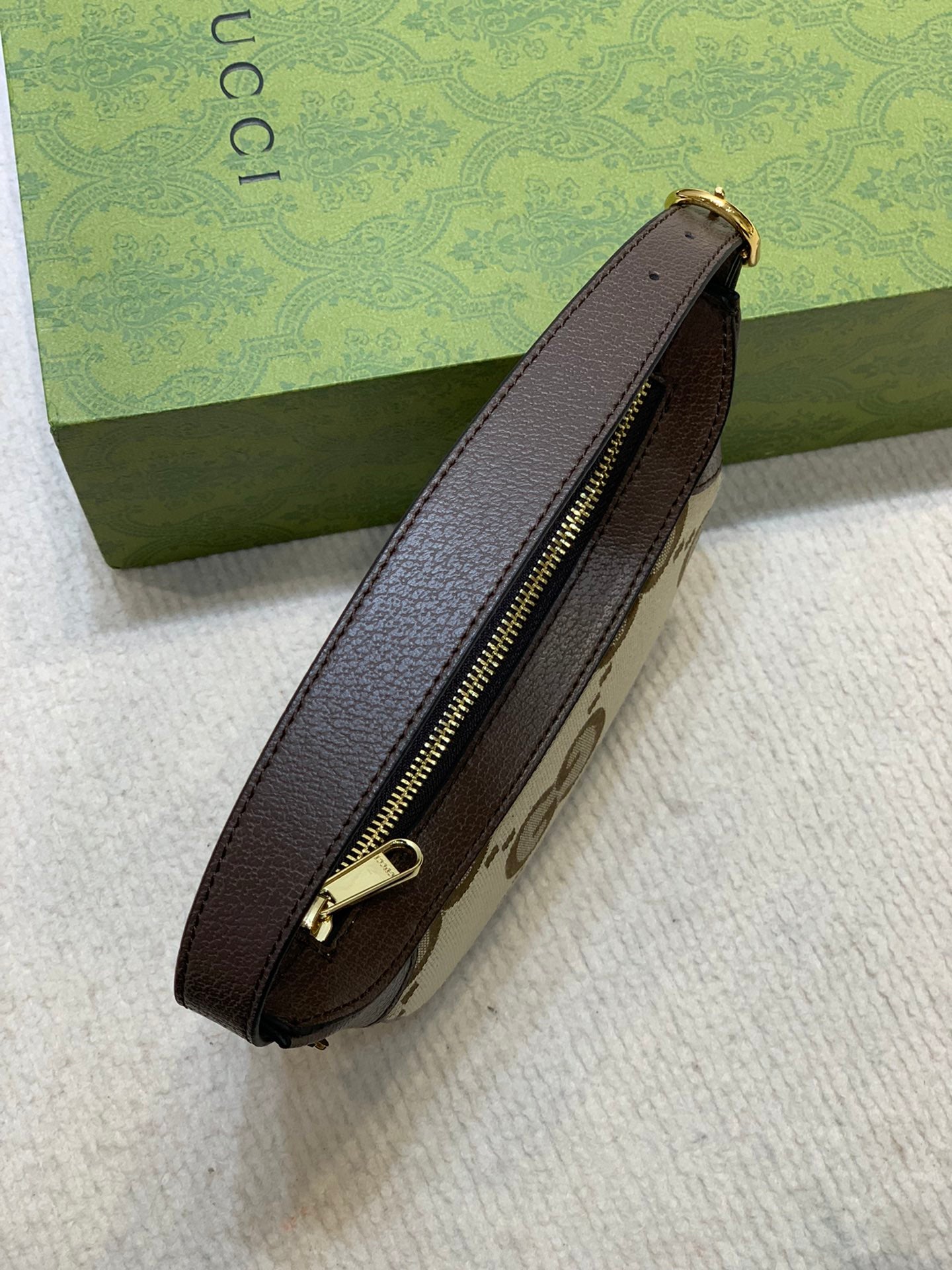 1XB119BDE Stylish leather bag 