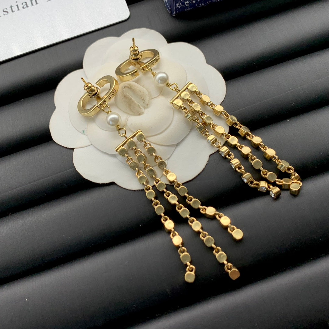 1ND202EDE Stylish Earrings