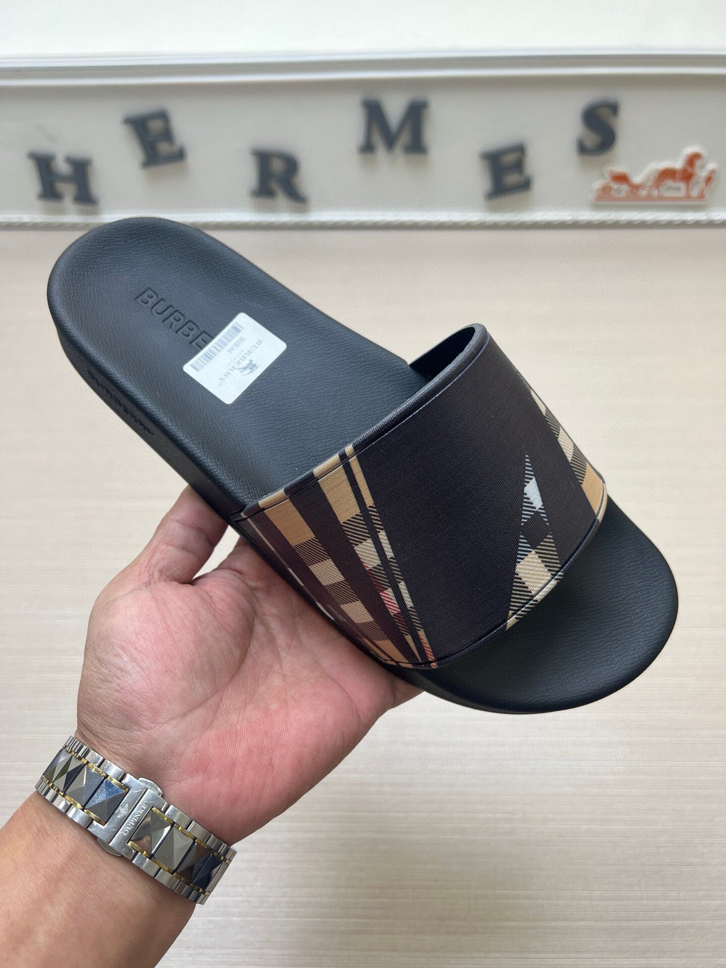 535ZR251ZDE Stylish Slippers