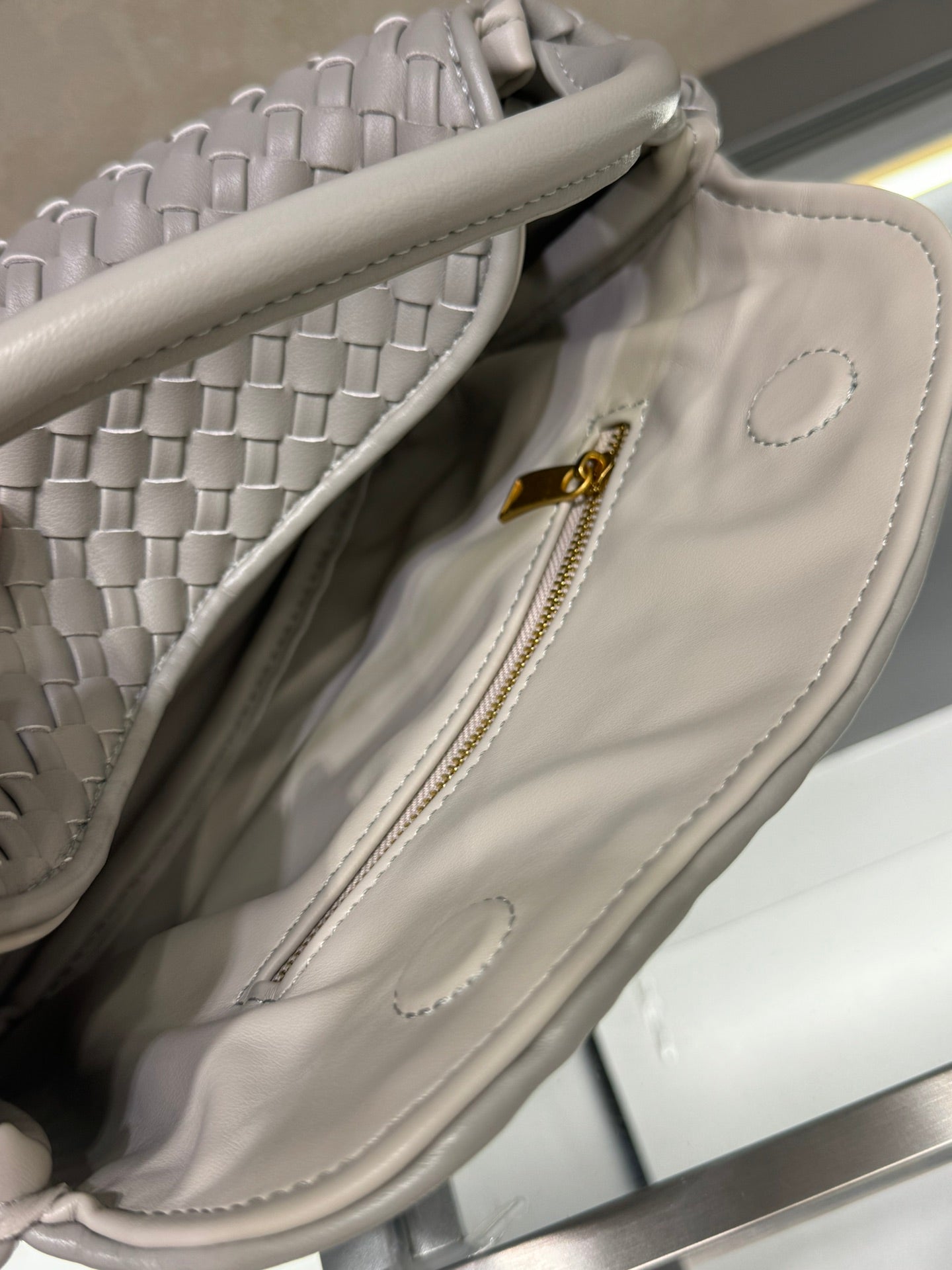 1XA83BDE Stylish leather bag