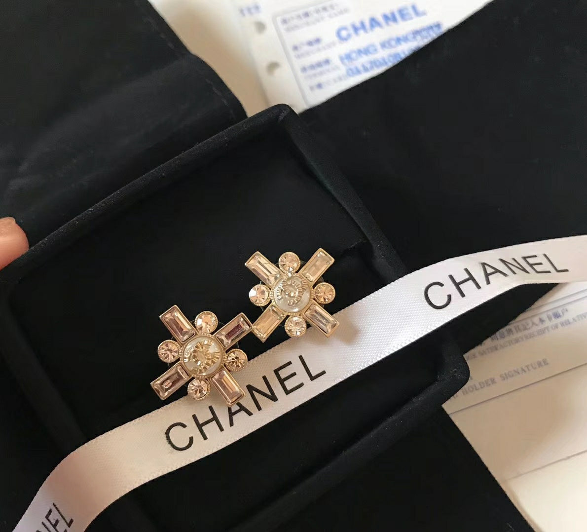 1YC147EDE Stylish Earrings