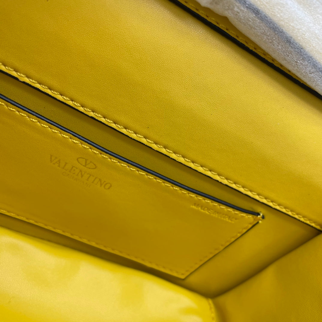 1WVL119BDE Stylish leather bag