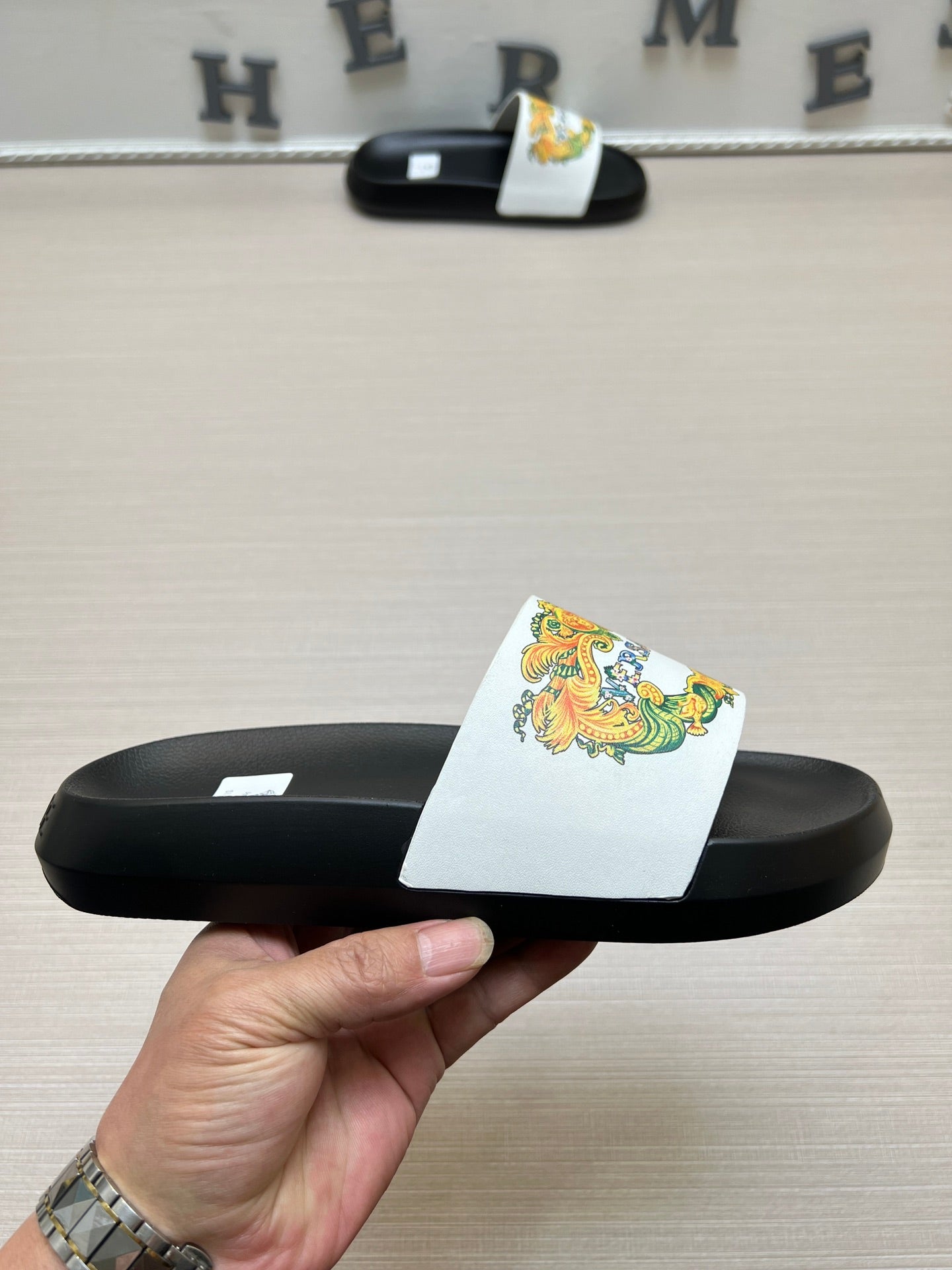 54V164ZDE Stylish sandals slippers