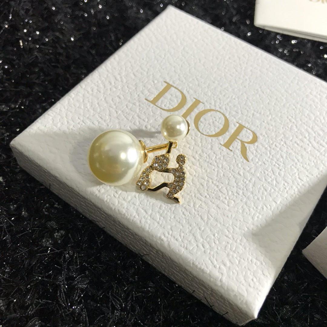 1YD375EDE Stylish Earrings