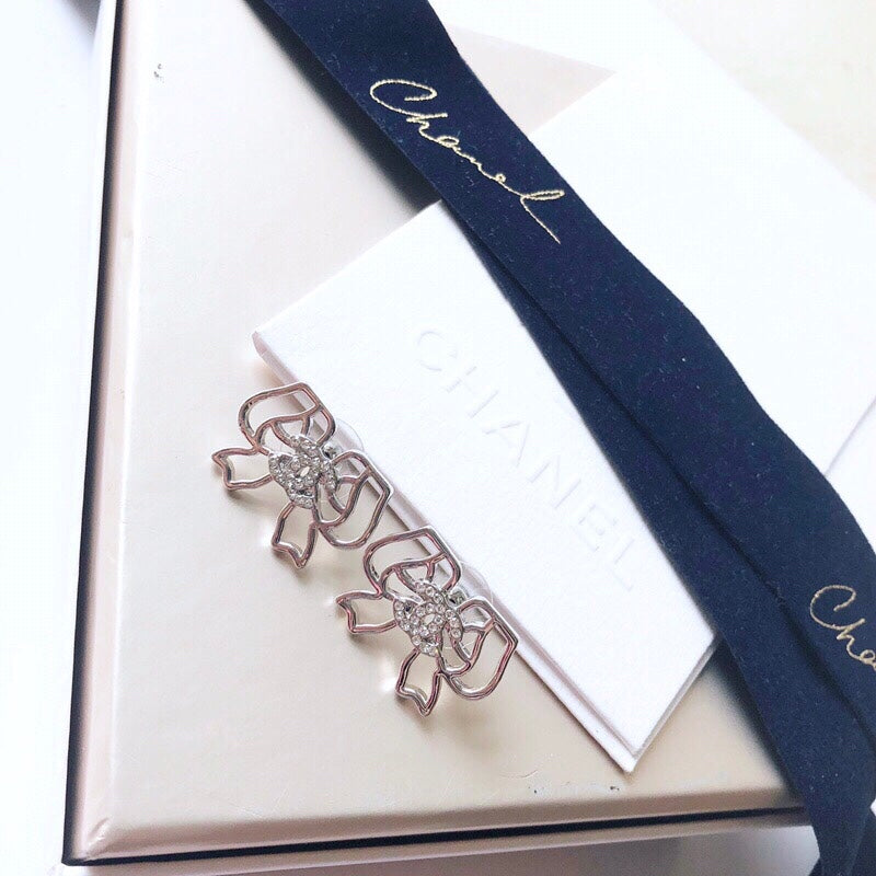 1YC142EDE Stylish Earrings