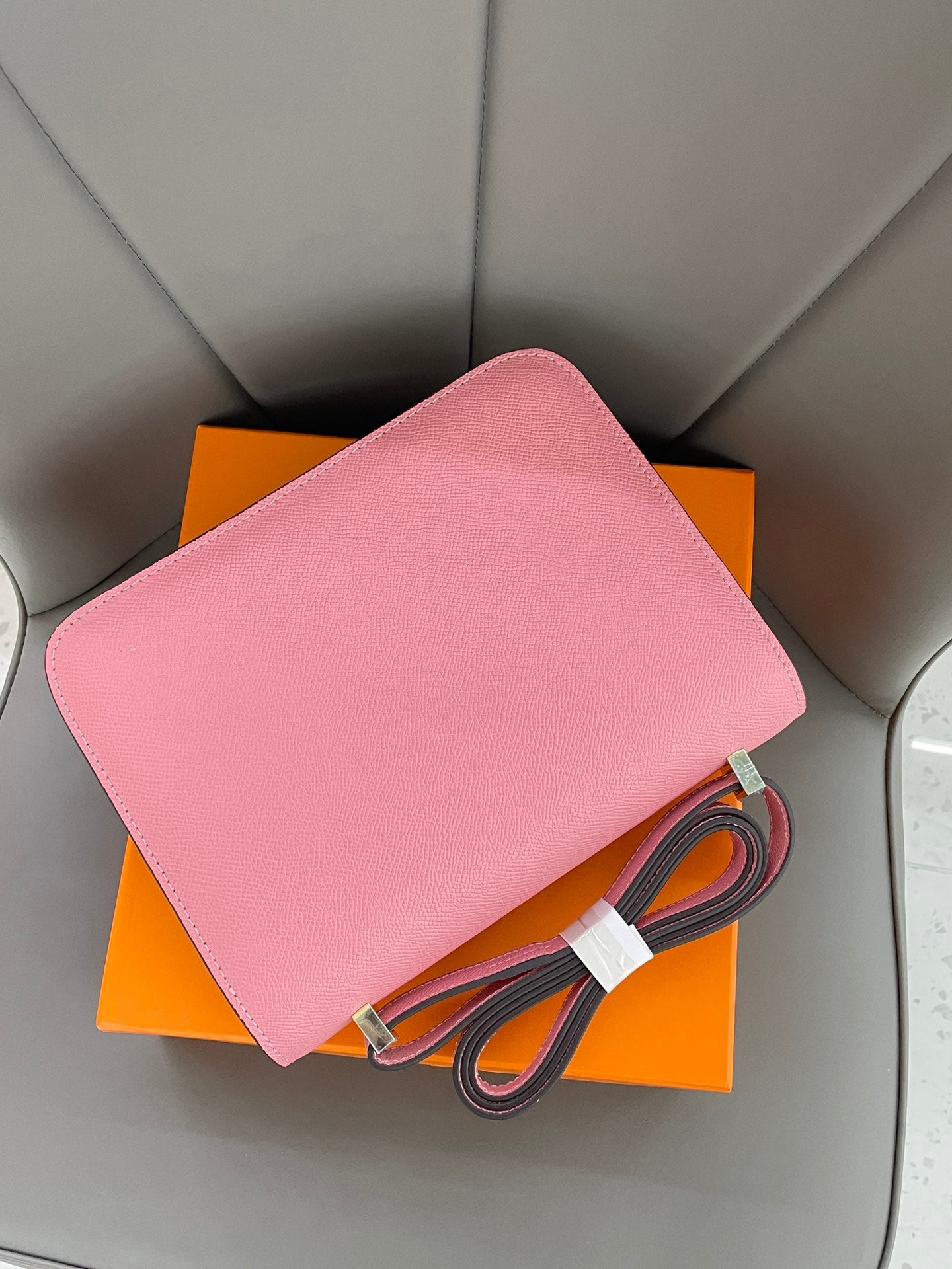 155NH63BDE Stylish leather bag