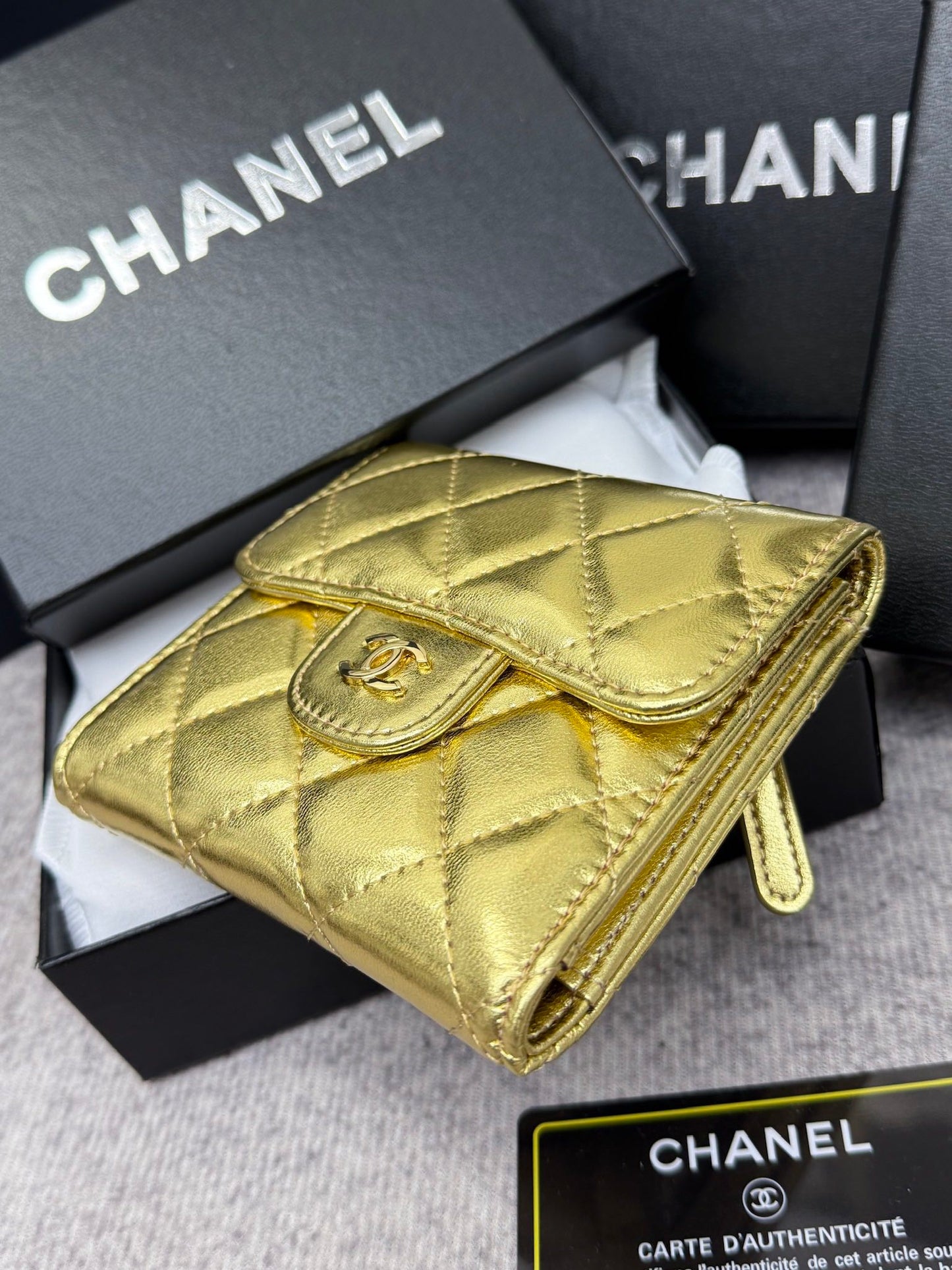 15RC98BDE Stylish leather bag