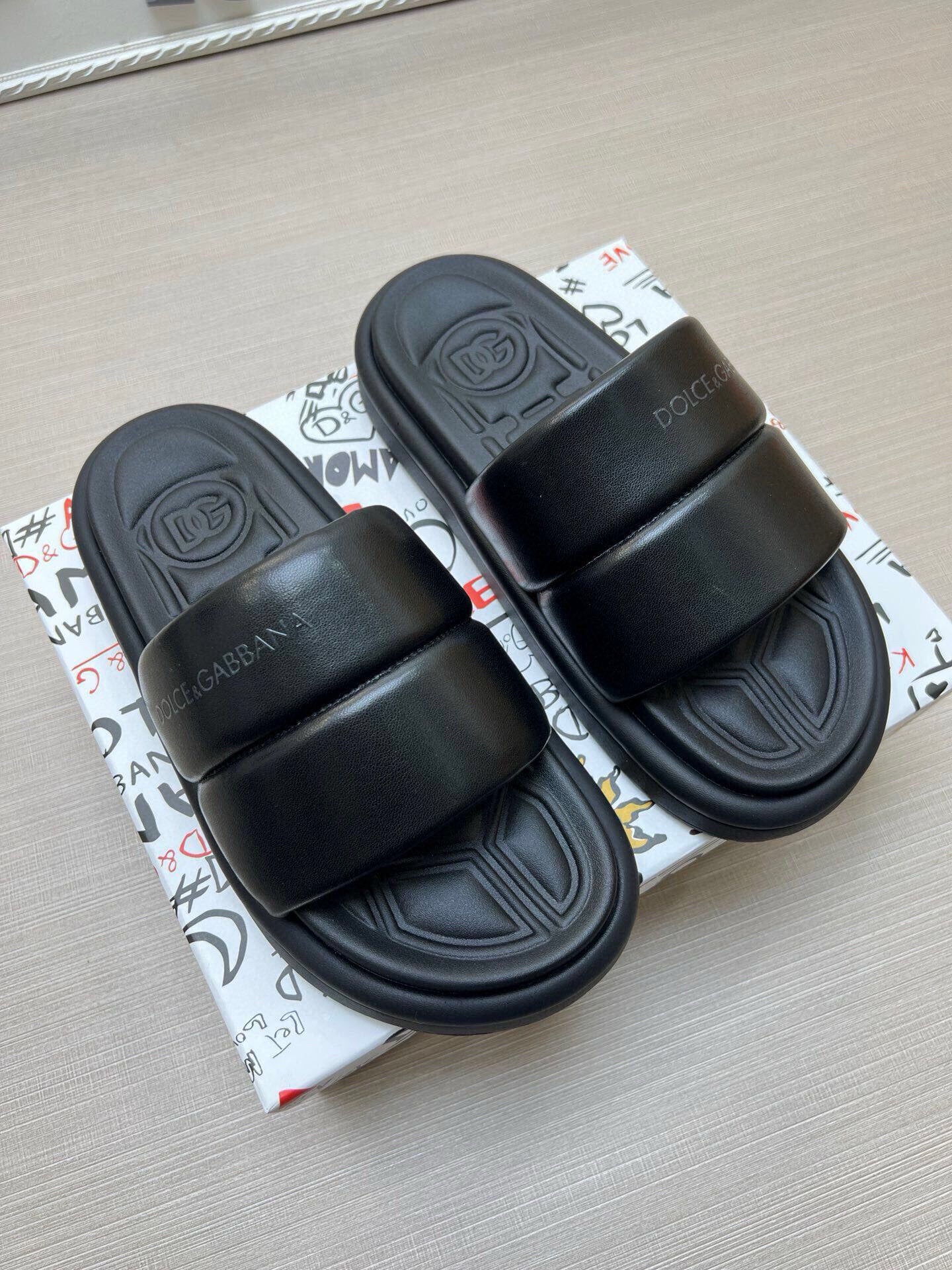 535ZA268ZDE Stylish Slippers