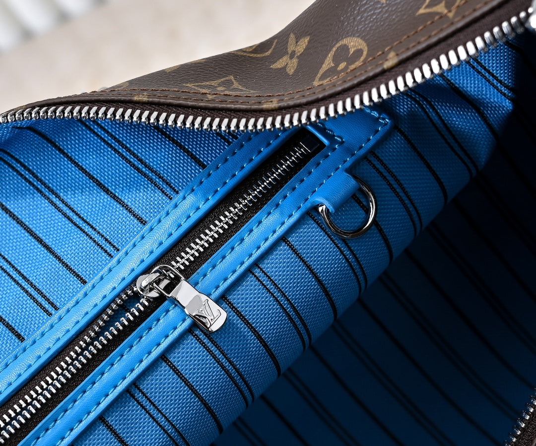 165NE88BDE Stylish leather luggage bags