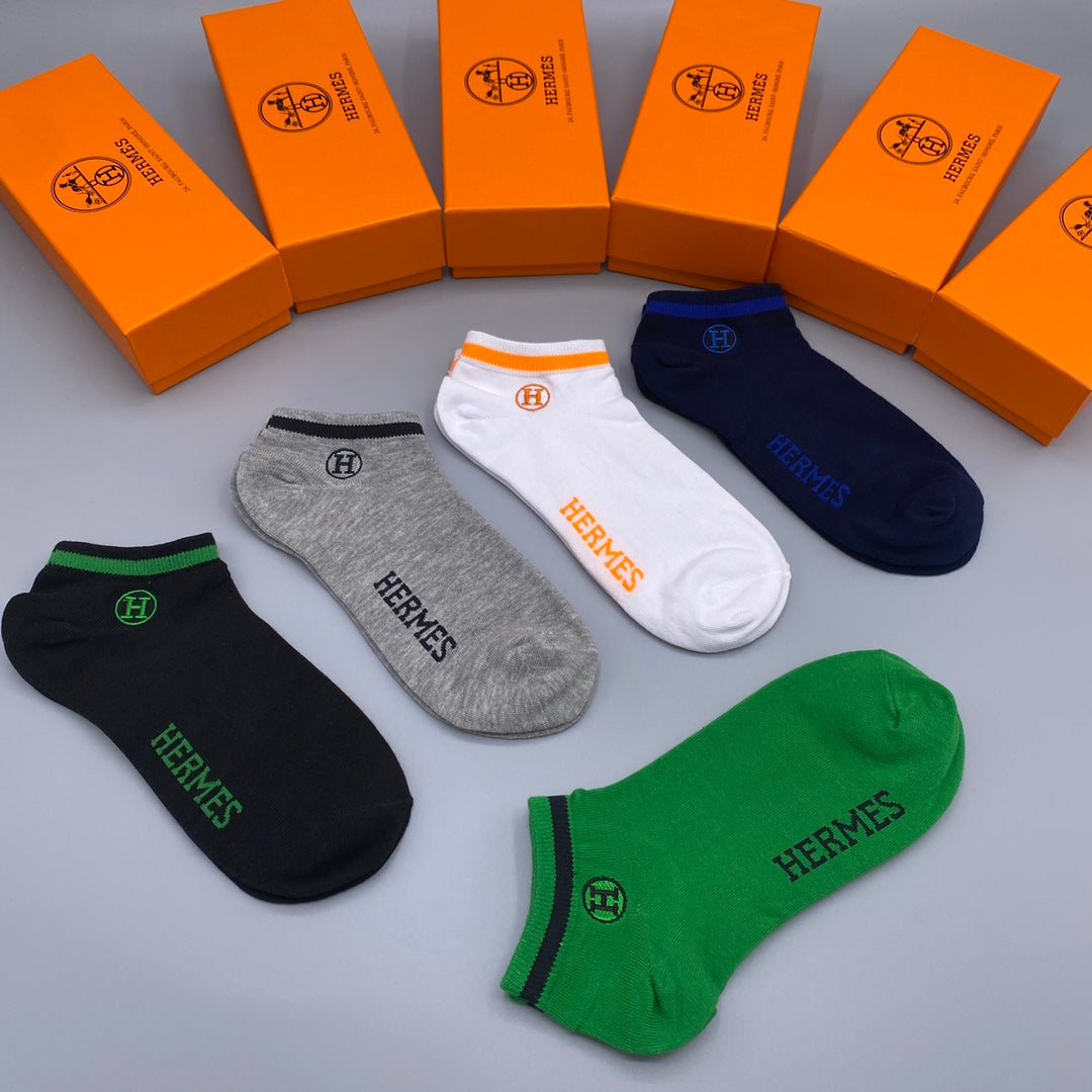 235QH52SDE Stylish socks(5 pairs )