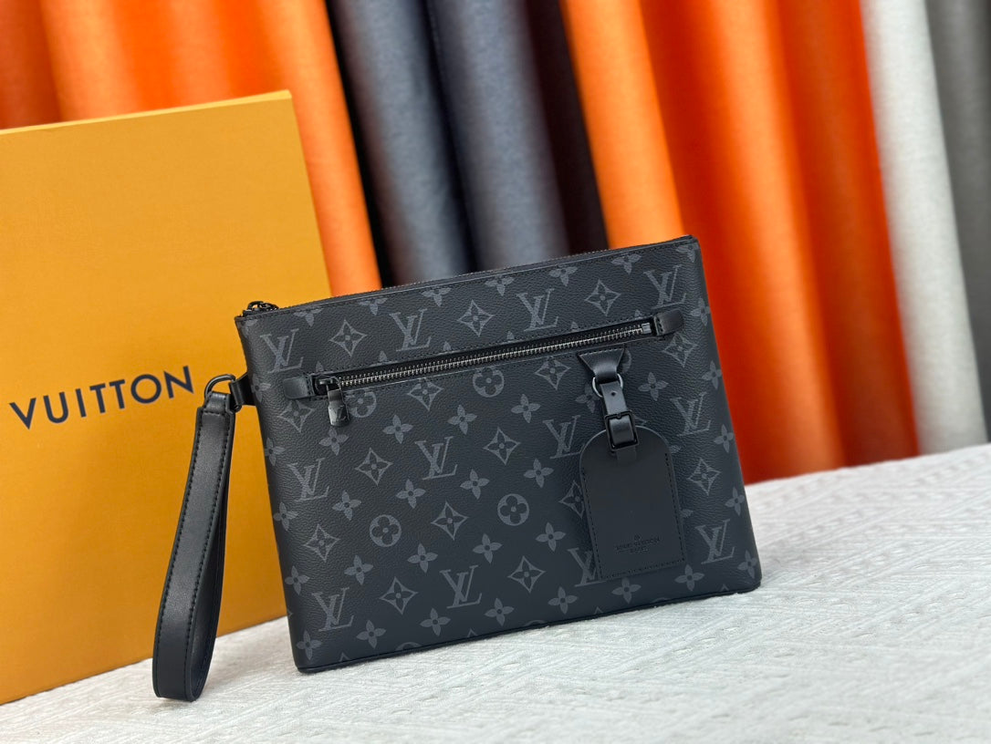 1XE398BDE Stylish leather bag