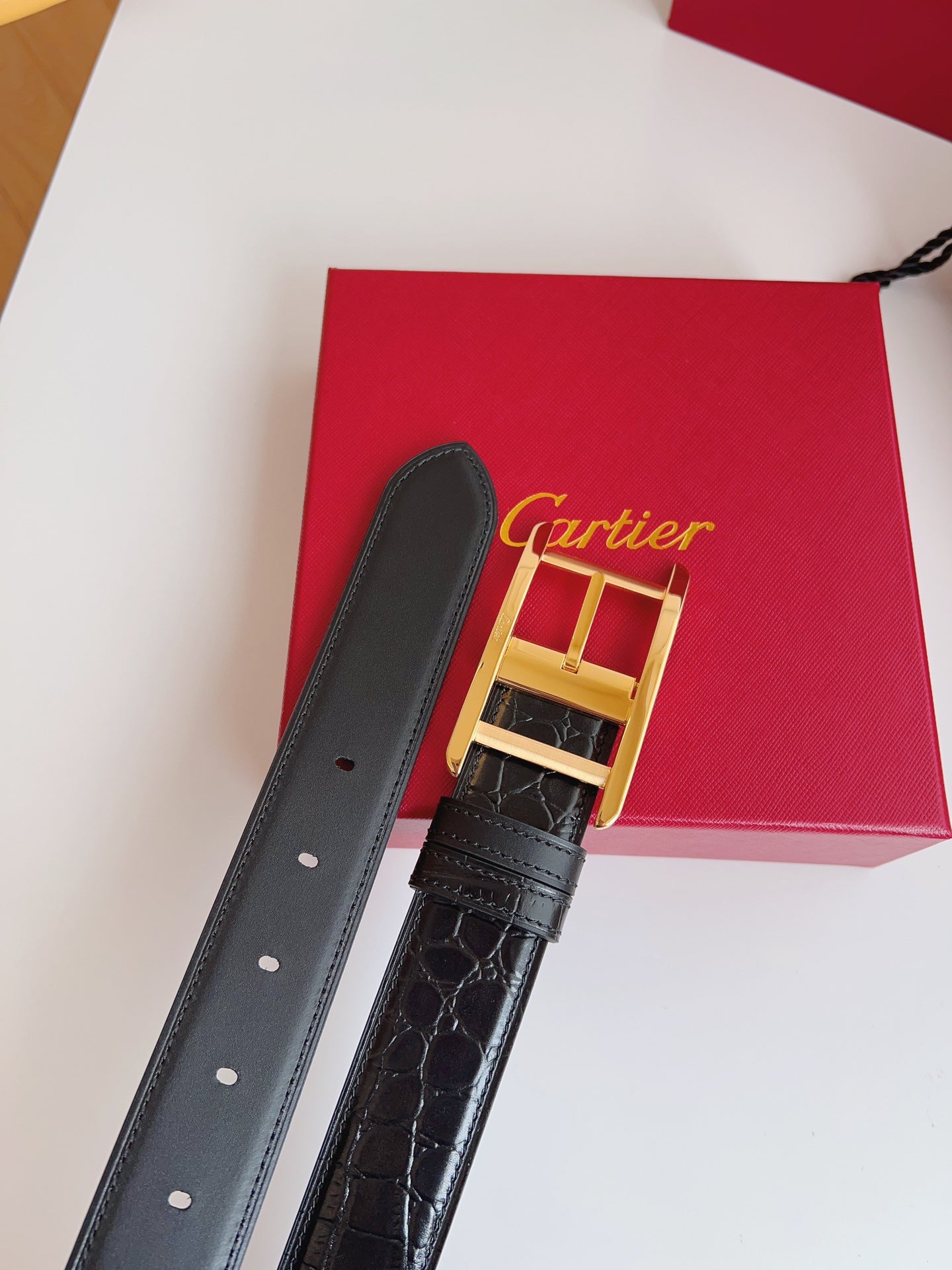 155RK243PDE Stylish  High quality belt With full package