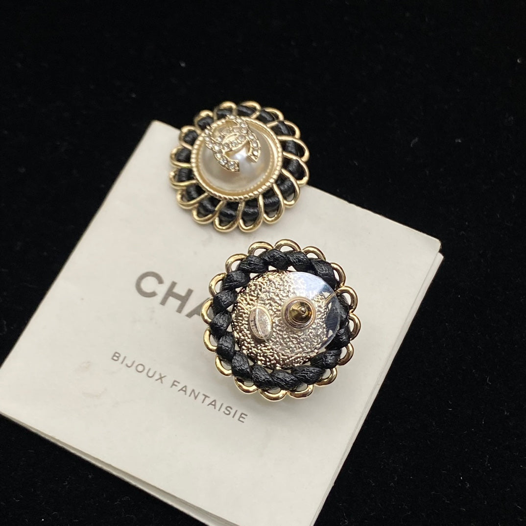 14C680EDE Stylish Earrings