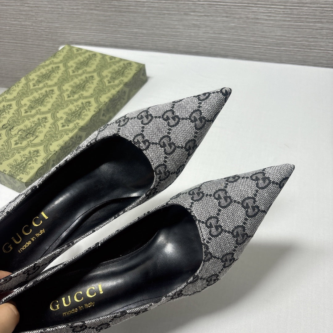 1LB21ZDE Stylish High heels (Heel height 8cm )