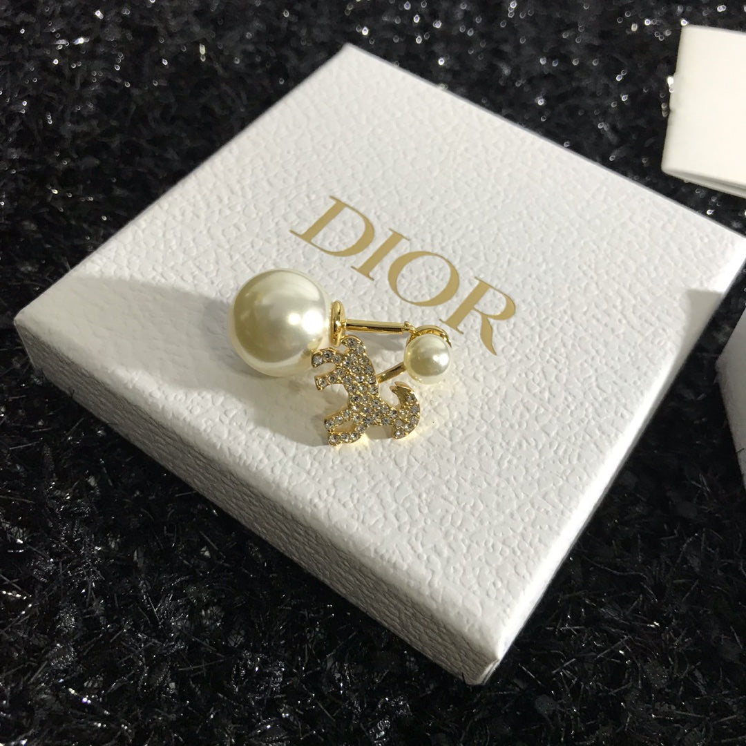 1YD375EDE Stylish Earrings