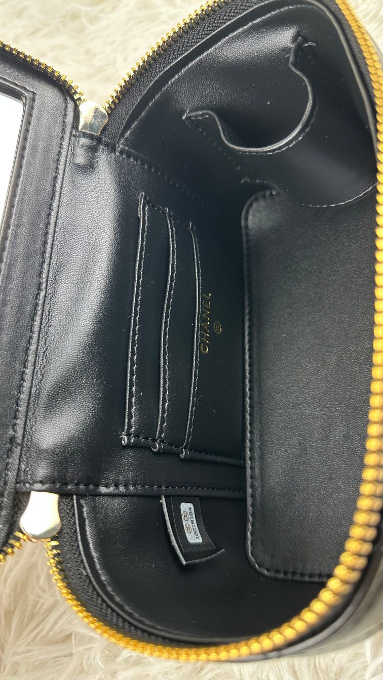 1XC377BDE Stylish leather bag 