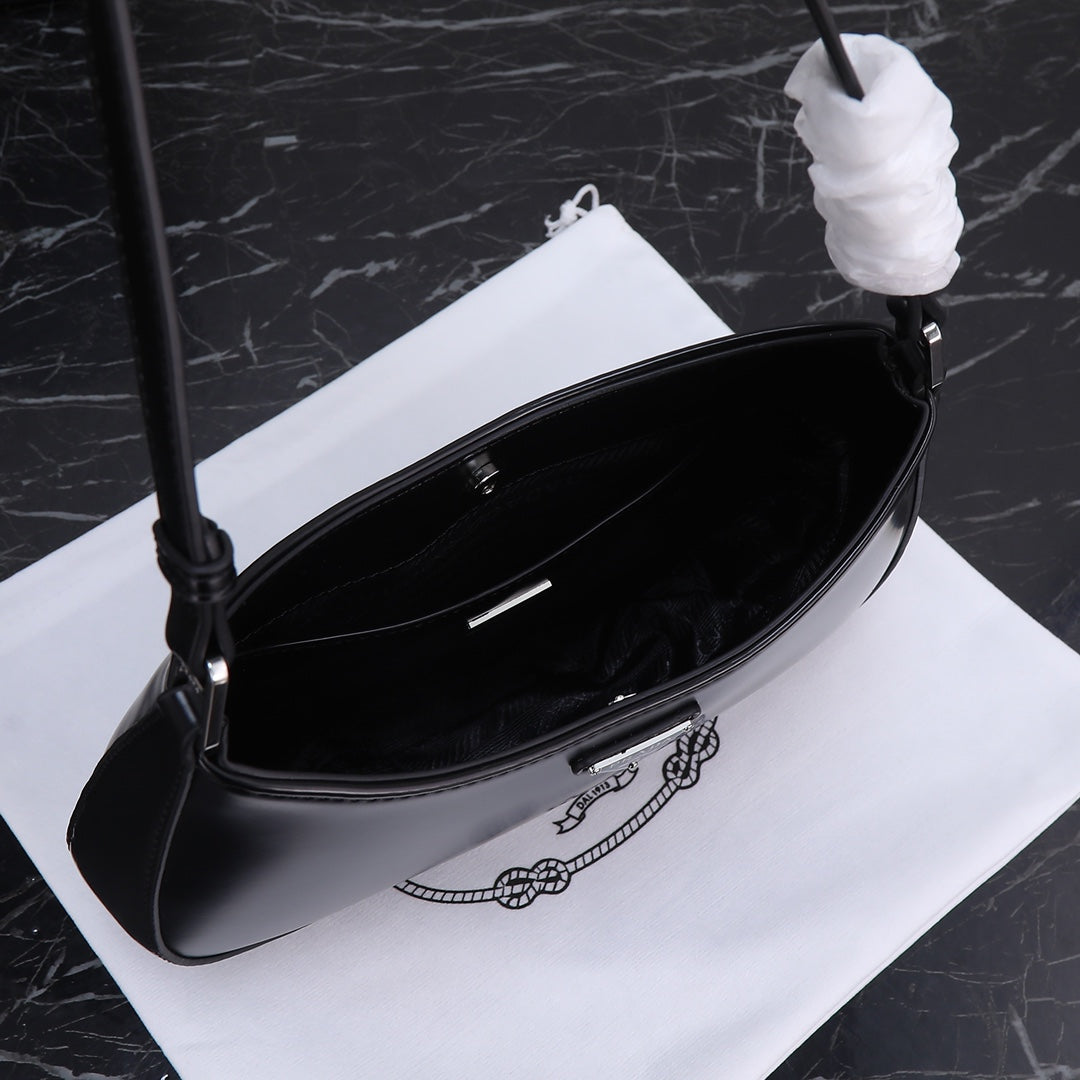 2XPD129BDE Stylish leather bag 