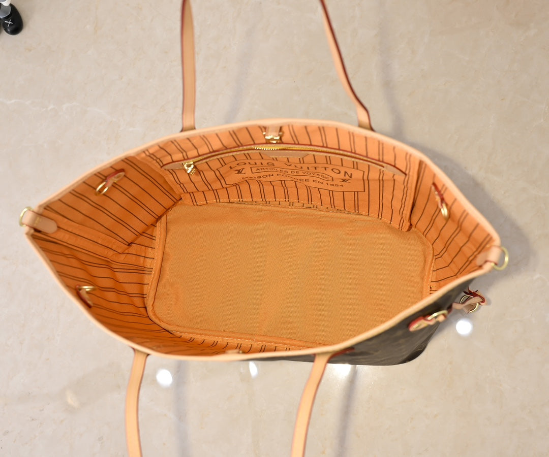 1WE77BDE Stylish leather bag