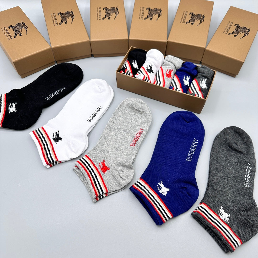 235QH39SDE Stylish socks(5 pairs )