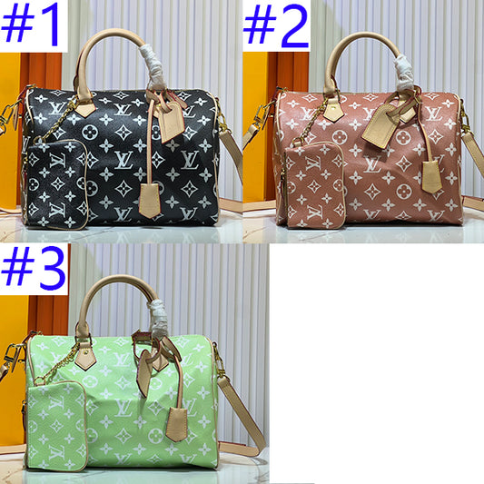 155XE17BDE Stylish leather bag