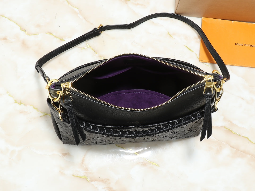 1WE115BDE Stylish leather bag