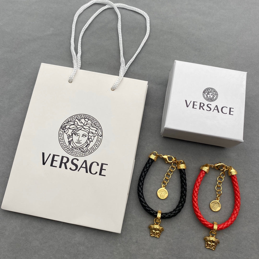 14V409KDE Stylish Bracelets