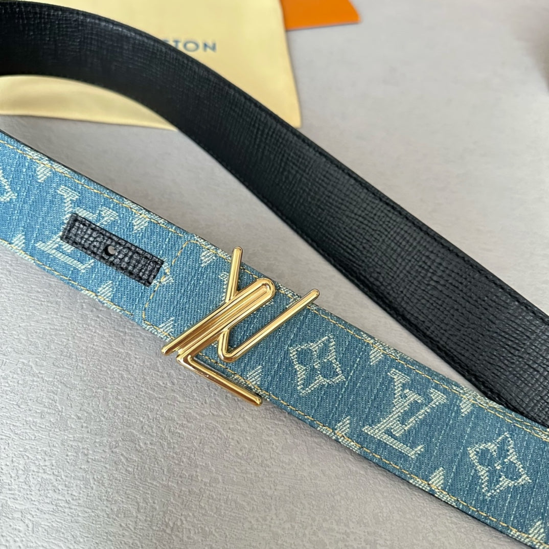 14E4PDE Stylish  High quality belt With full package