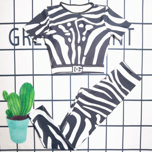 14A151YDE Stylish Long sleeve swimsuit