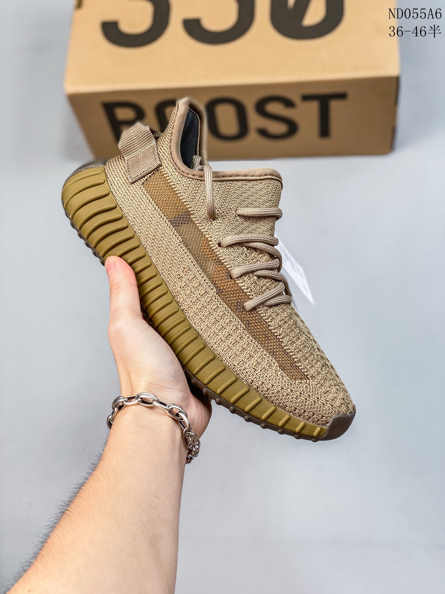 4YA74ZDE Stylish Sneakers (No Box, August-October Big Sale)