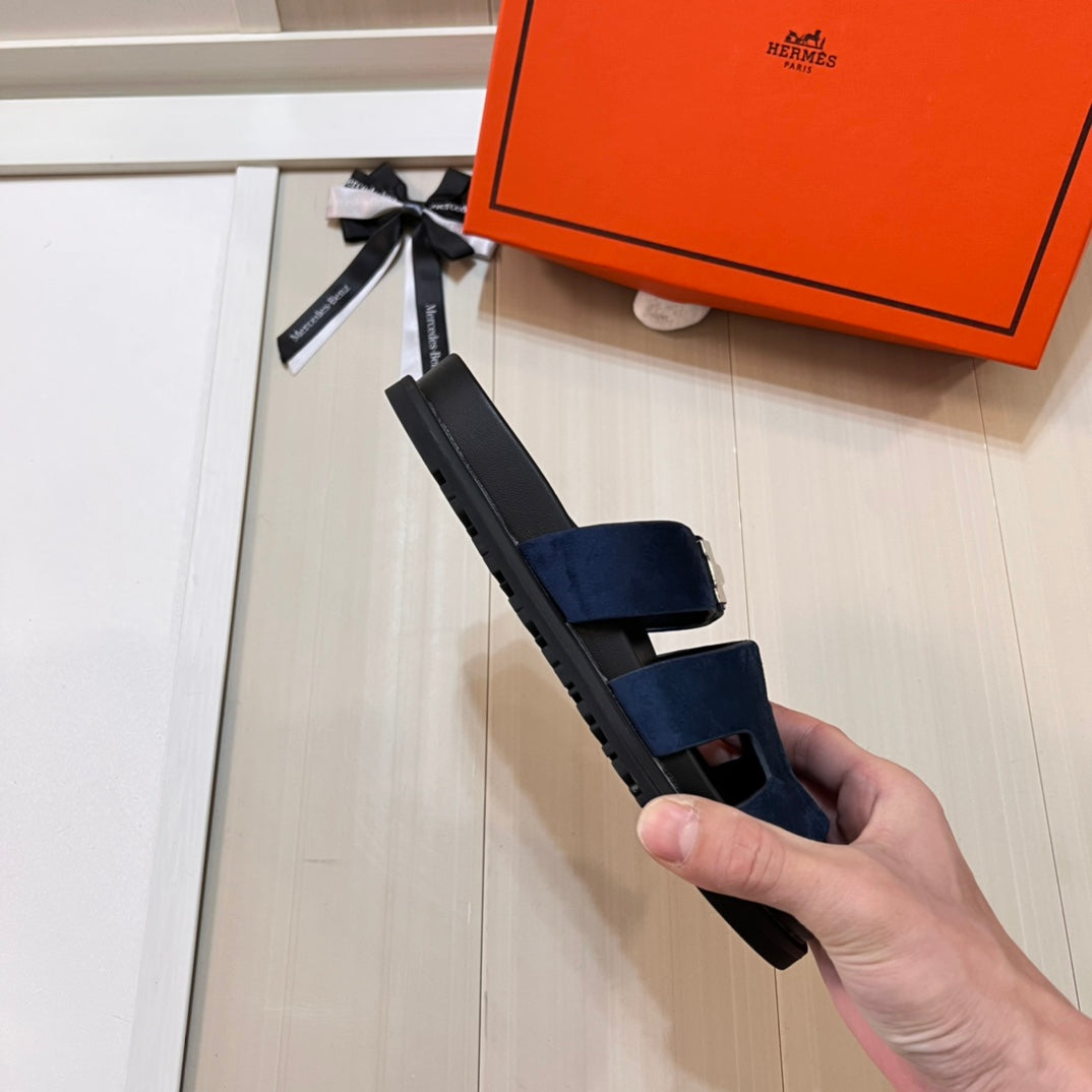 14H207ZDE Stylish Slippers