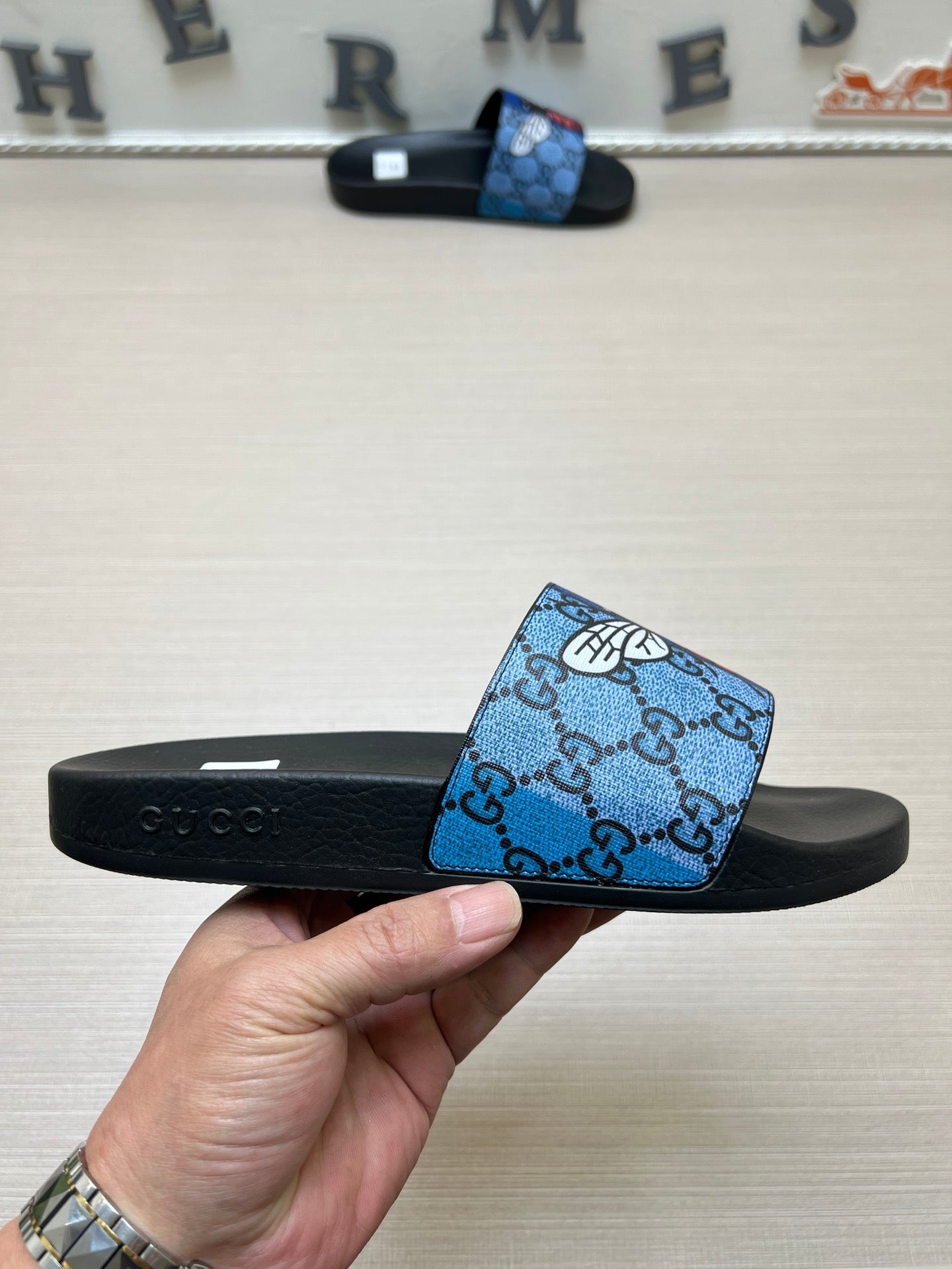 5LB235ZDE Stylish Slippers