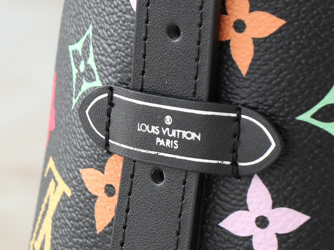 1WE63BDE Stylish leather bag