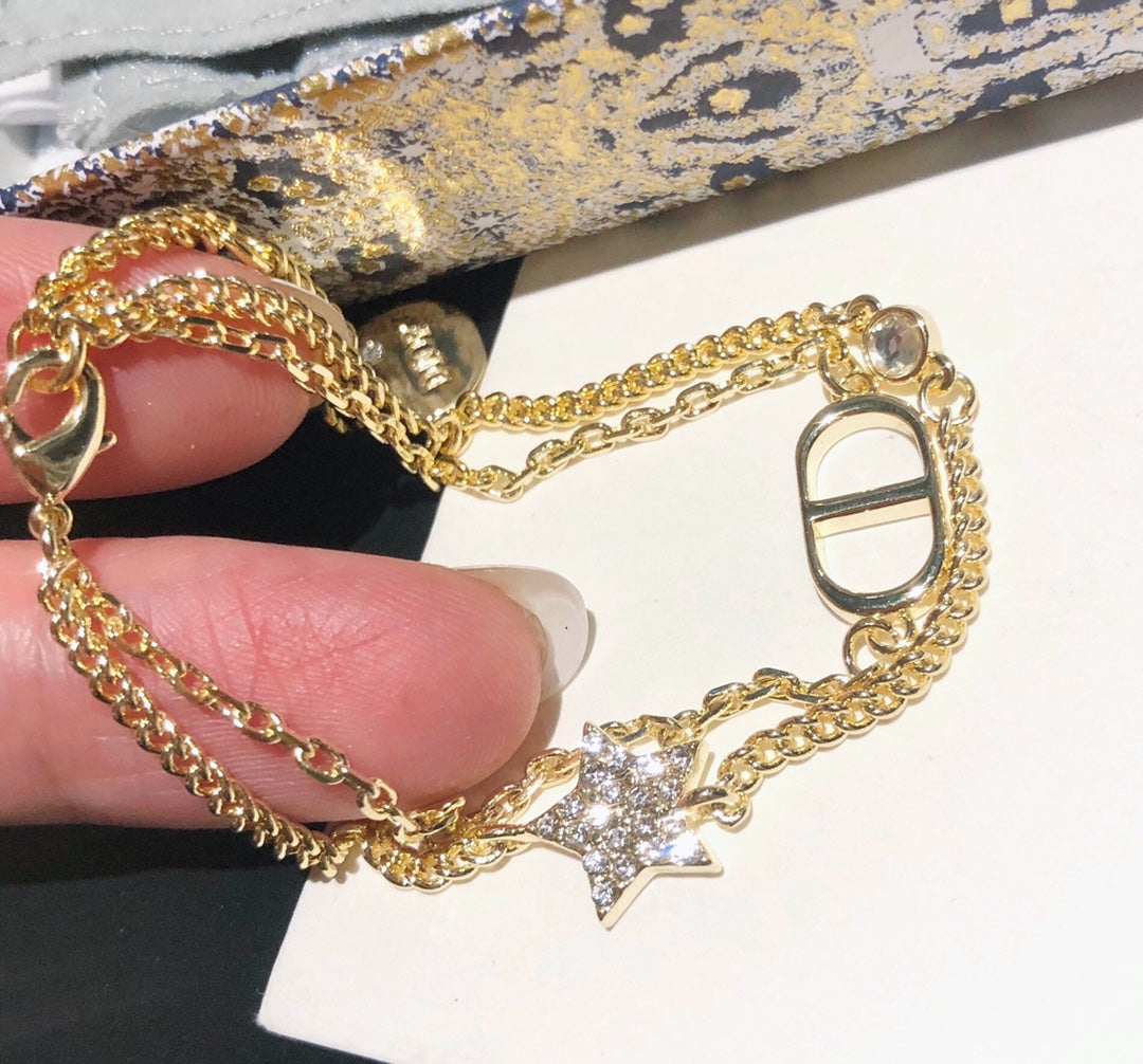 1YD455KDE Stylish Bracelets