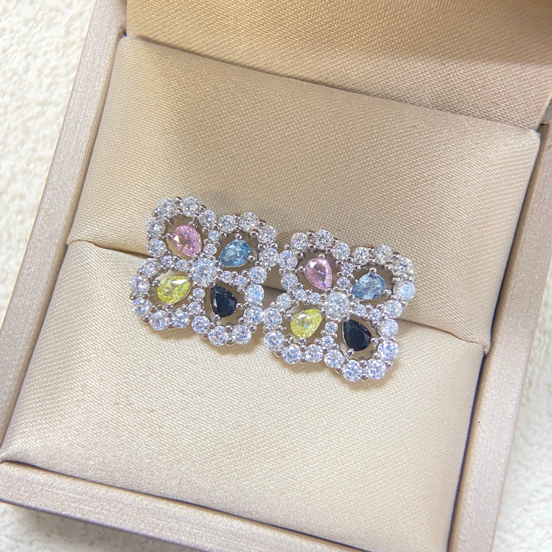 575RVA5EDE Stylish Earrings