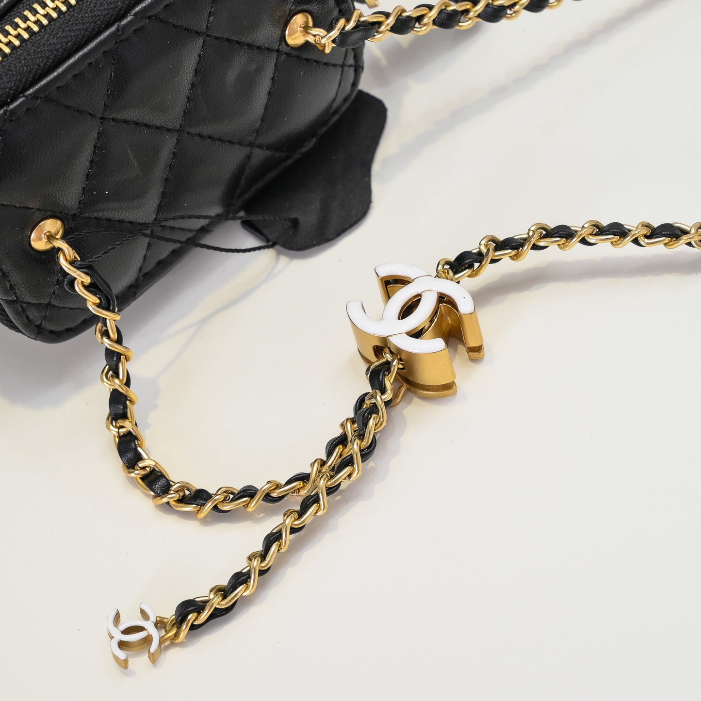 155XC32BDE Stylish leather bag