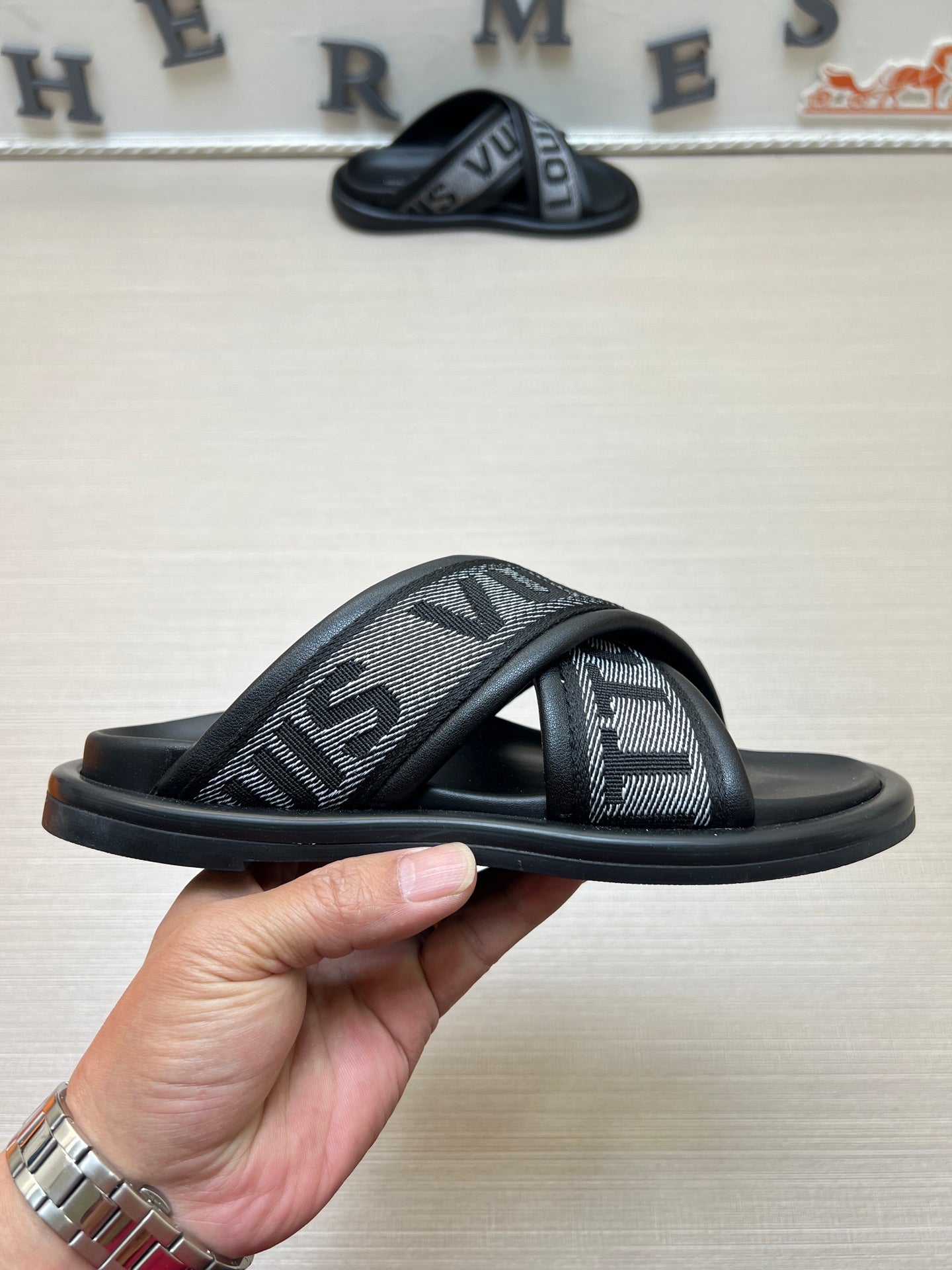 535ZE273ZDE Stylish Slippers