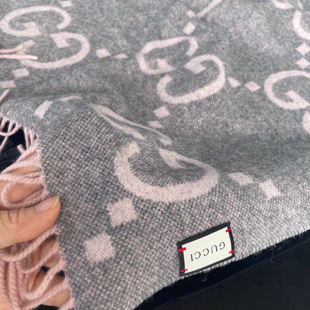 175RB28WDE Stylish Winter Scarves