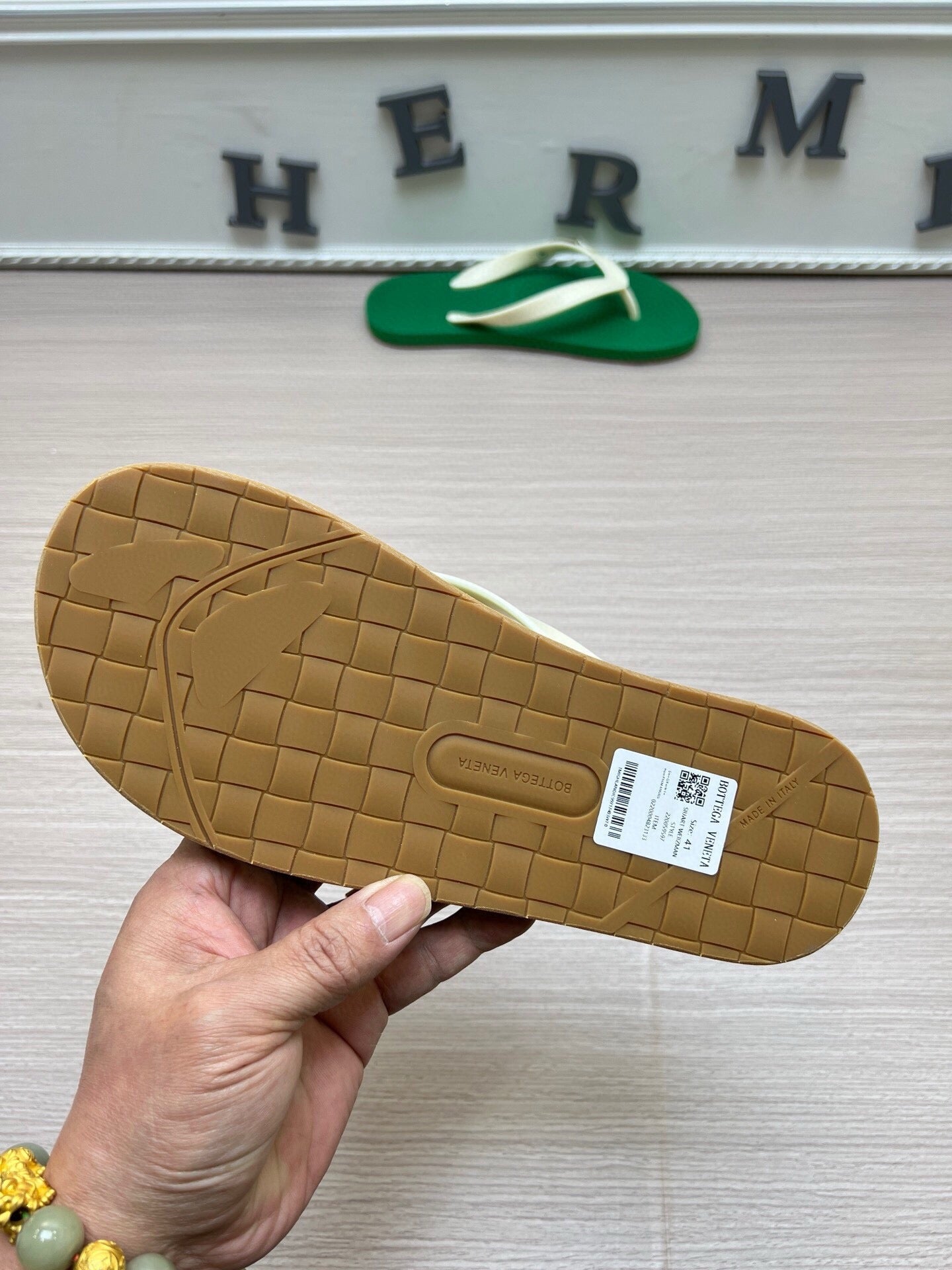 54A162ZDE Stylish slippers