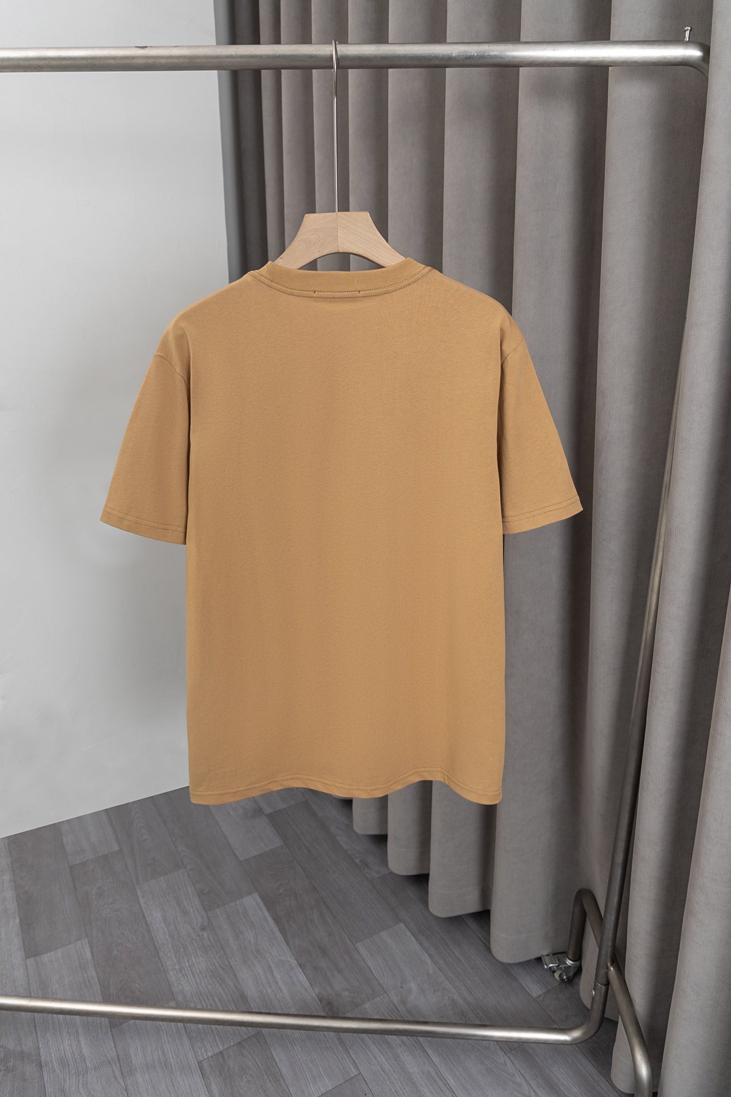 125WA4UDE Stylish T-shirts