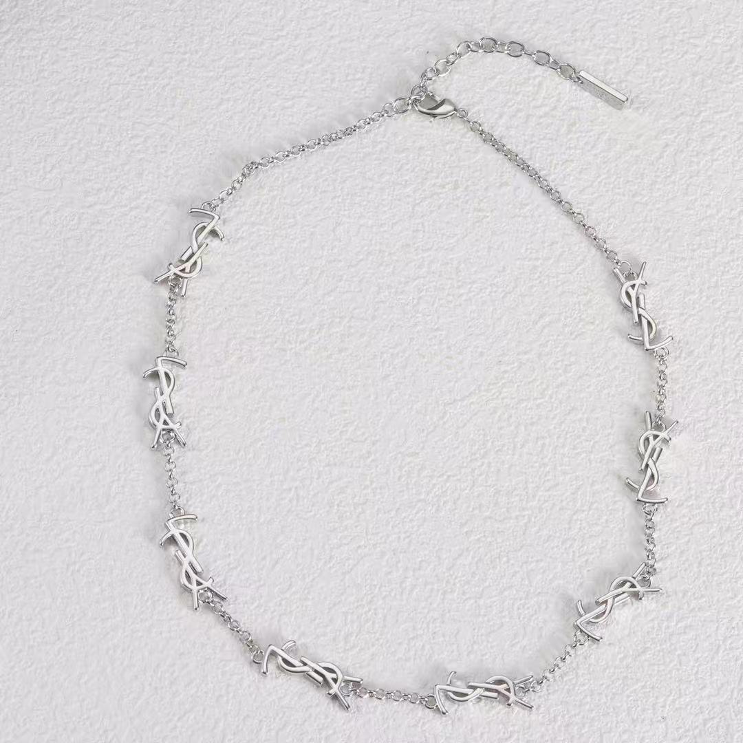 165NC11XDE Stylish Necklaces
