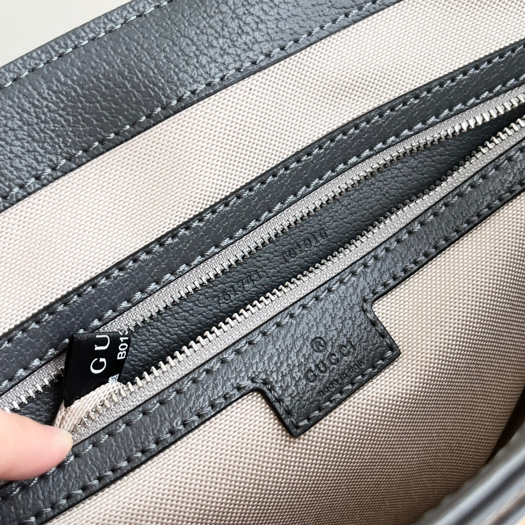 155NB50BDE Stylish leather bag