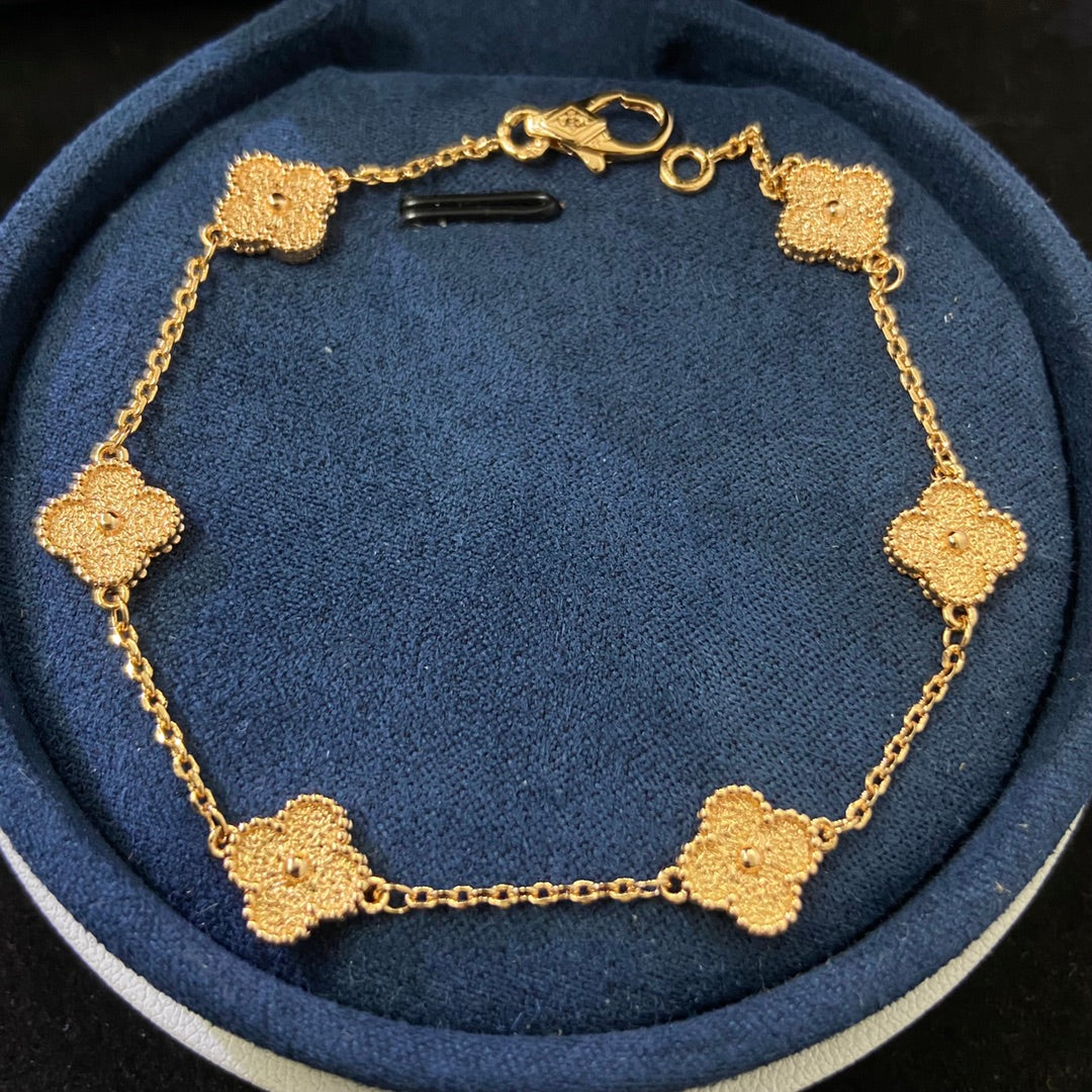 5XVA183KDE Stylishbracelets 6 flowers mini size 0.9cm flower