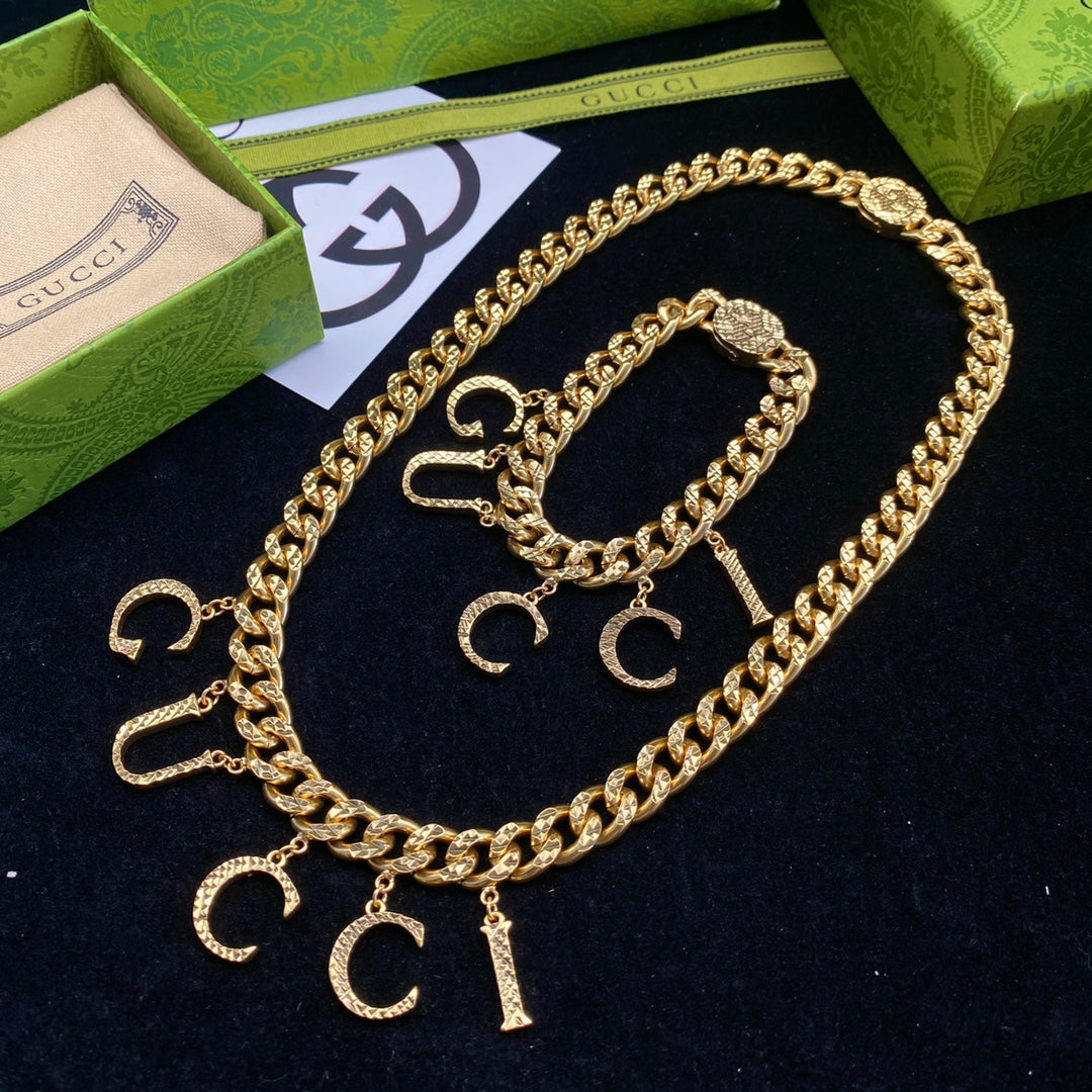 1B233XDE Stylish Bracelets