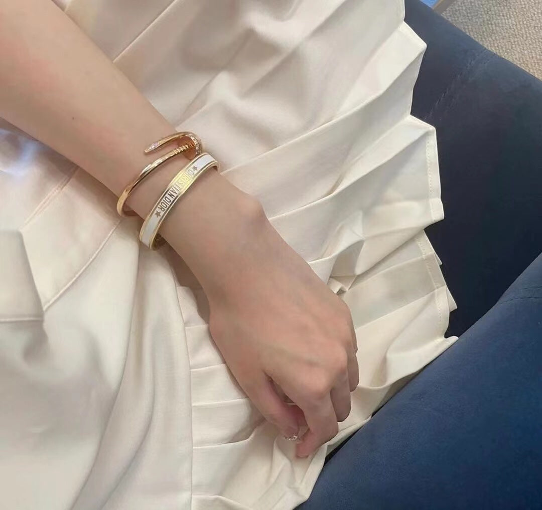 1D240KDE Stylish Bracelets