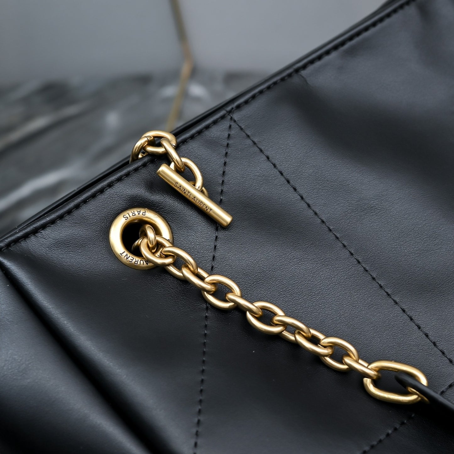 15RSL38BDE Stylish leather bag